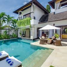 Villa with Pool